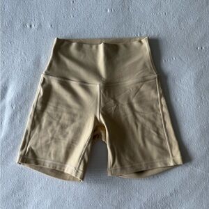 Lululemon Align 6" biker shorts size 4